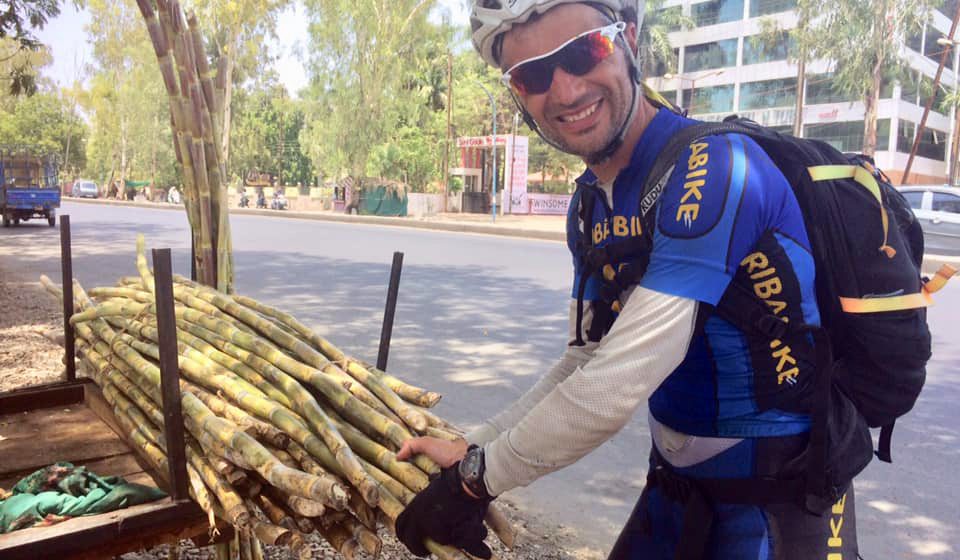 Pedro Bento continua a aventura e já chegou à Índia debaixo de 50 graus