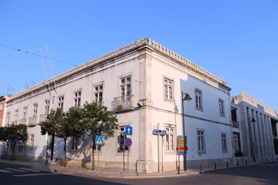 Município abre candidaturas para bolsas de estudo