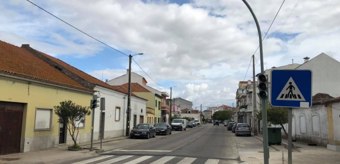 semaforos benfica ribatejo Stop: Semáforos instalados em Benfica