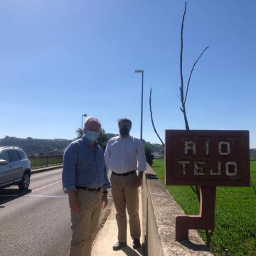 Câmaras de Almeirim e Santarém dão à luz na Ponte D. Luís