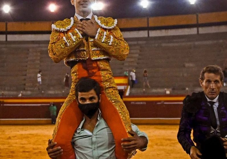 peseiro espanha ombros Diogo Peseiro triunfa em Espanha