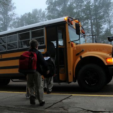 Transportes escolares gratuitos para todos os estudantes do concelho