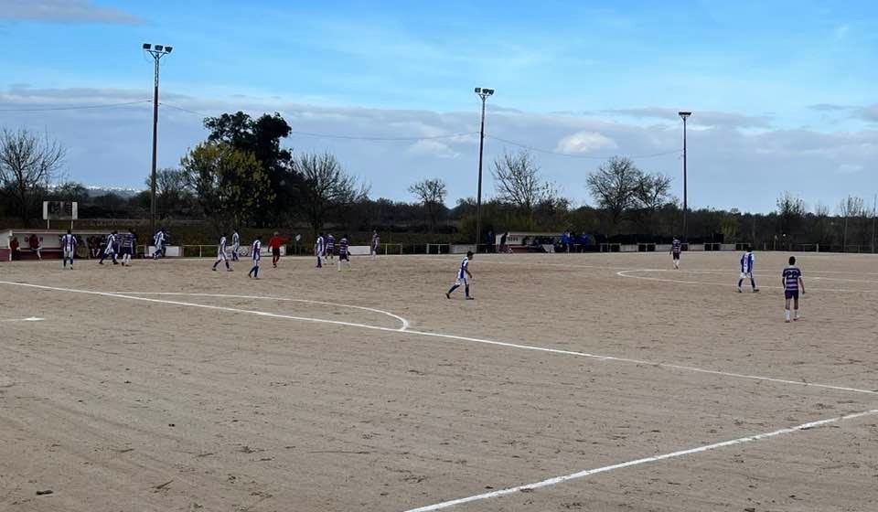 Petardo em Benfica interrompe jogo