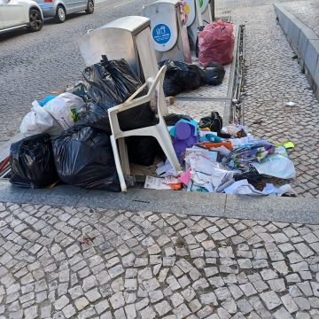 Falta de civismo deixa centro de cidade (muito) sujo