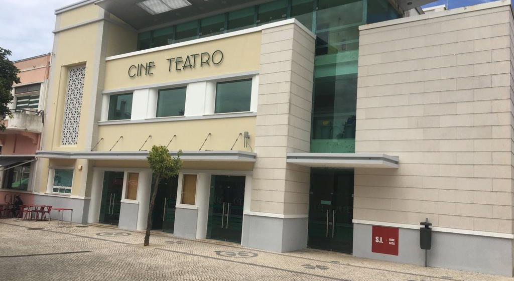 “As estrelas que hoje vemos já morreram há 100 anos” este sábado no Cine Teatro de Almeirim