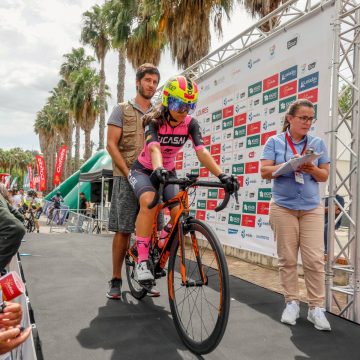 Ana Fernandes e Filipa Fidalgo a 39s e 41s da líder da Volta a Portugal Feminina