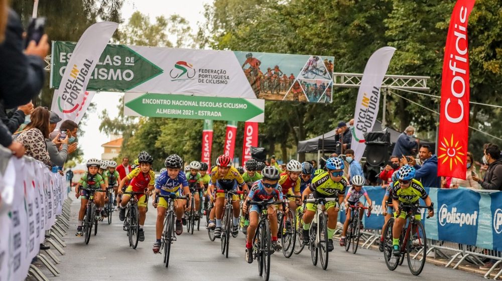 Encontro Nacional de Ciclismo corta trânsito em várias artérias da cidade