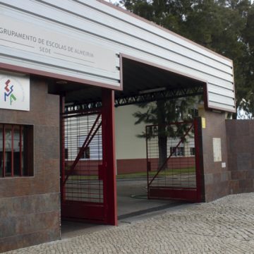 Secundária Marquesa de Alorna sobe mais de 100 posições no ranking mas desce nas médias dos exames