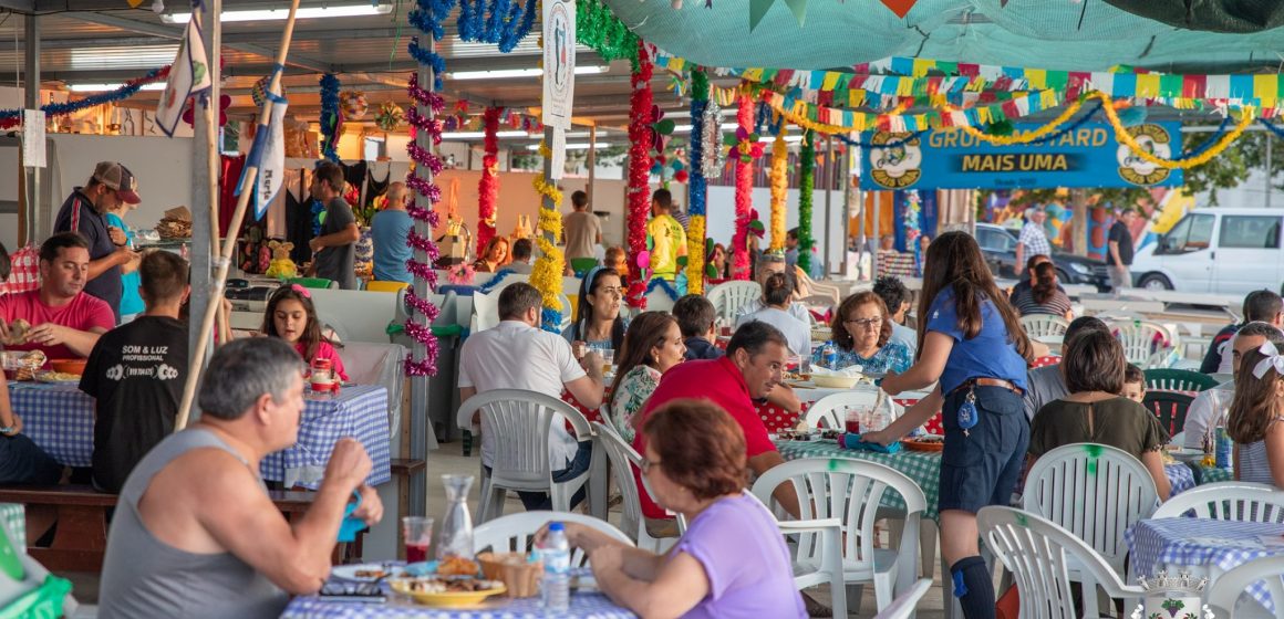 Edna Pimenta, Sopa da Treta, Festival de Folclore e atividades taurinas nas Festas de Benfica do Ribatejo