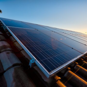 Obrigatoriedade de instalação de painéis solares em edifícios deve ser uma realidade até 2023