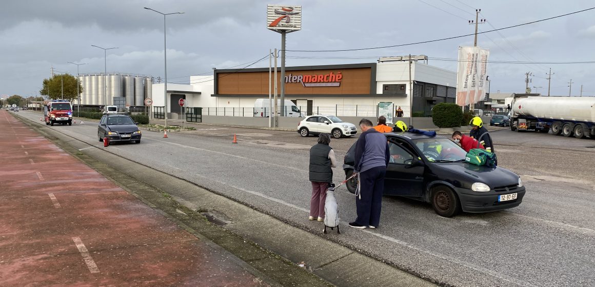 Colisão provoca um ferido na zona industrial de Almeirim