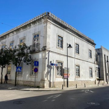 Palestra sobre a alimentação na infância e na adolescência na Câmara Municipal de Almeirim
