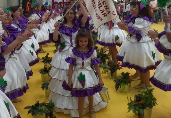 Marchas populares e música no Arraial Popular em Benfica do Ribatejo