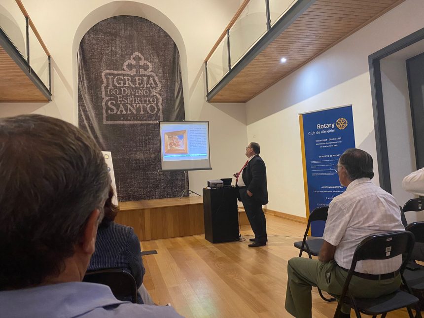 Educação e Cultura foi tema de palestra de Nuno Prates no Rotary Club de Almeirim