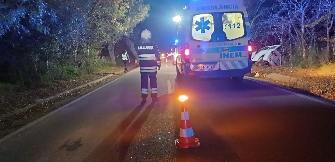 Despiste de carrinha provoca um ferido na estrada entre a Tapada e Alpiarça
