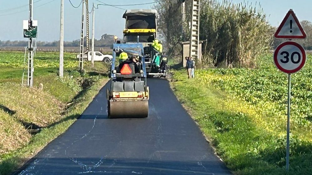 alcatrão estrada meio Quase meio milhão de euros para alcatrão nas freguesias
