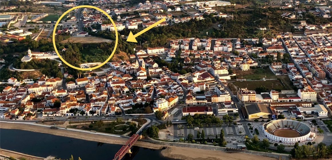 Localizacao terreno web Coruche: Venda de terreno para turismo na Ermida