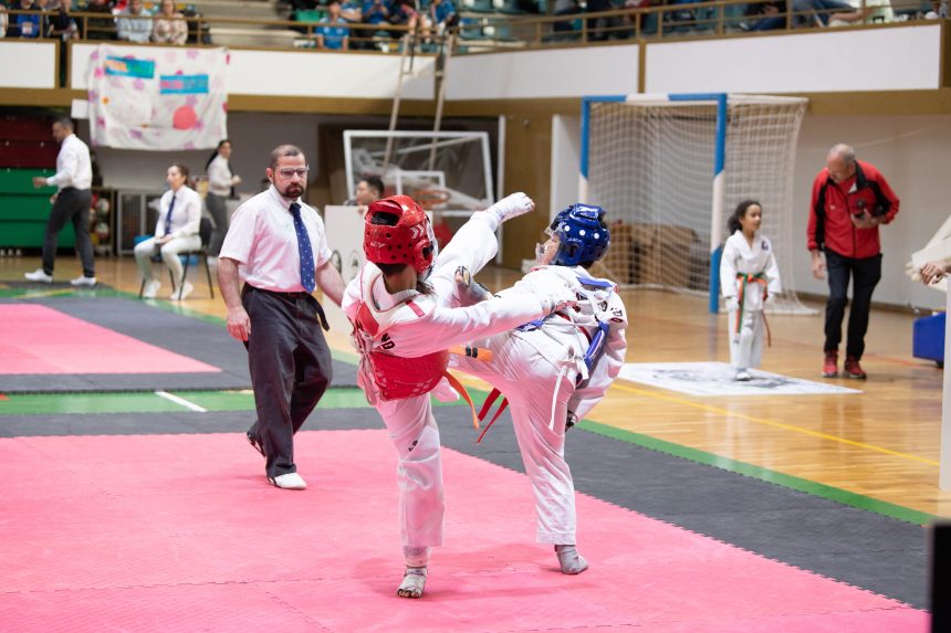 Taekwondo dos 20kms em 10º no Open Internacional de Plasencia em Espanha